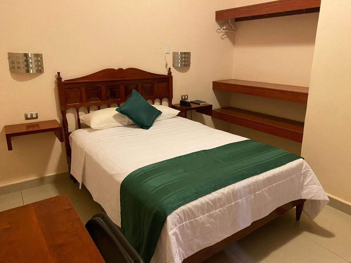 Tariri Hotel 普卡尔帕 外观 照片