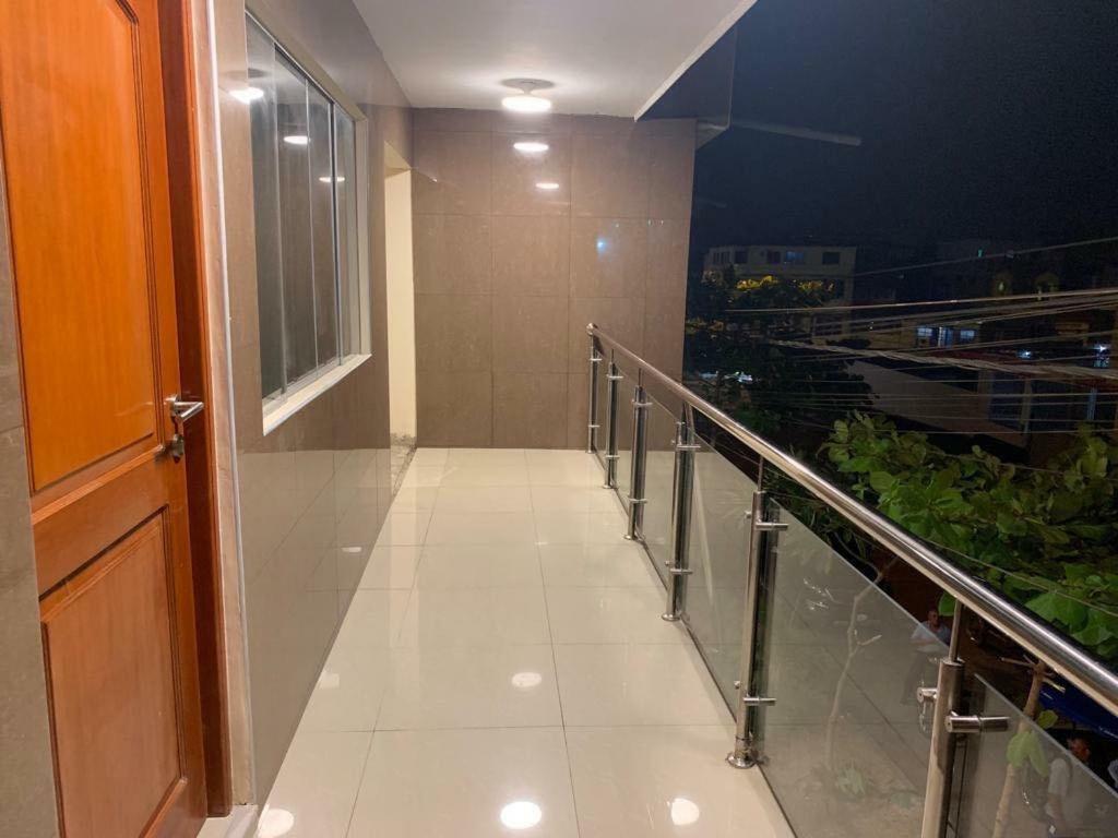 Tariri Hotel 普卡尔帕 外观 照片